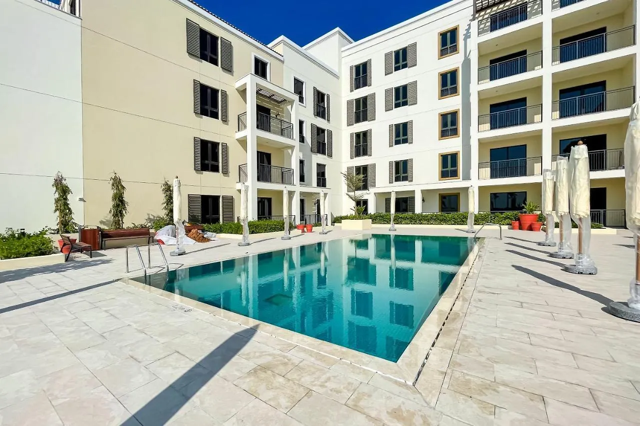 2Br La Cote B3, Community View